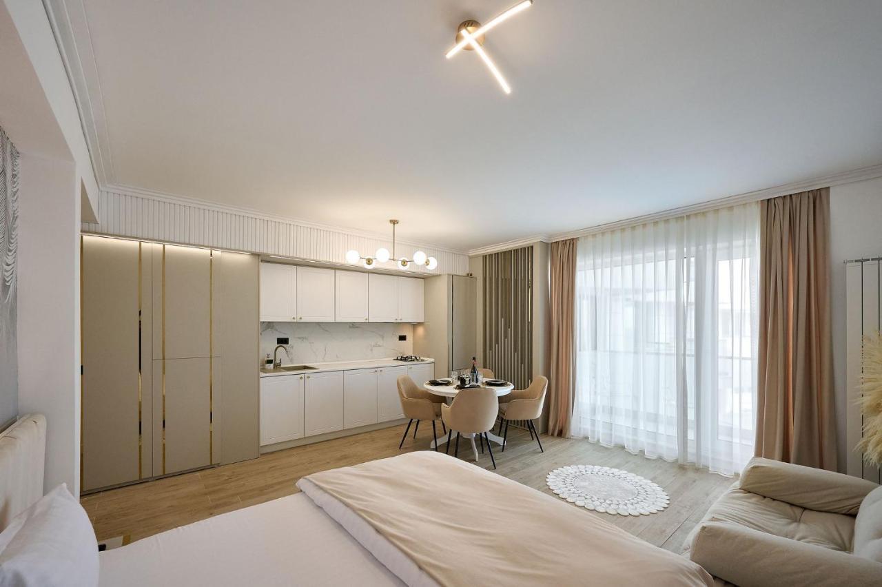 Seaview Luxury Studio In Infinity Beach Resort Мамая Экстерьер фото
