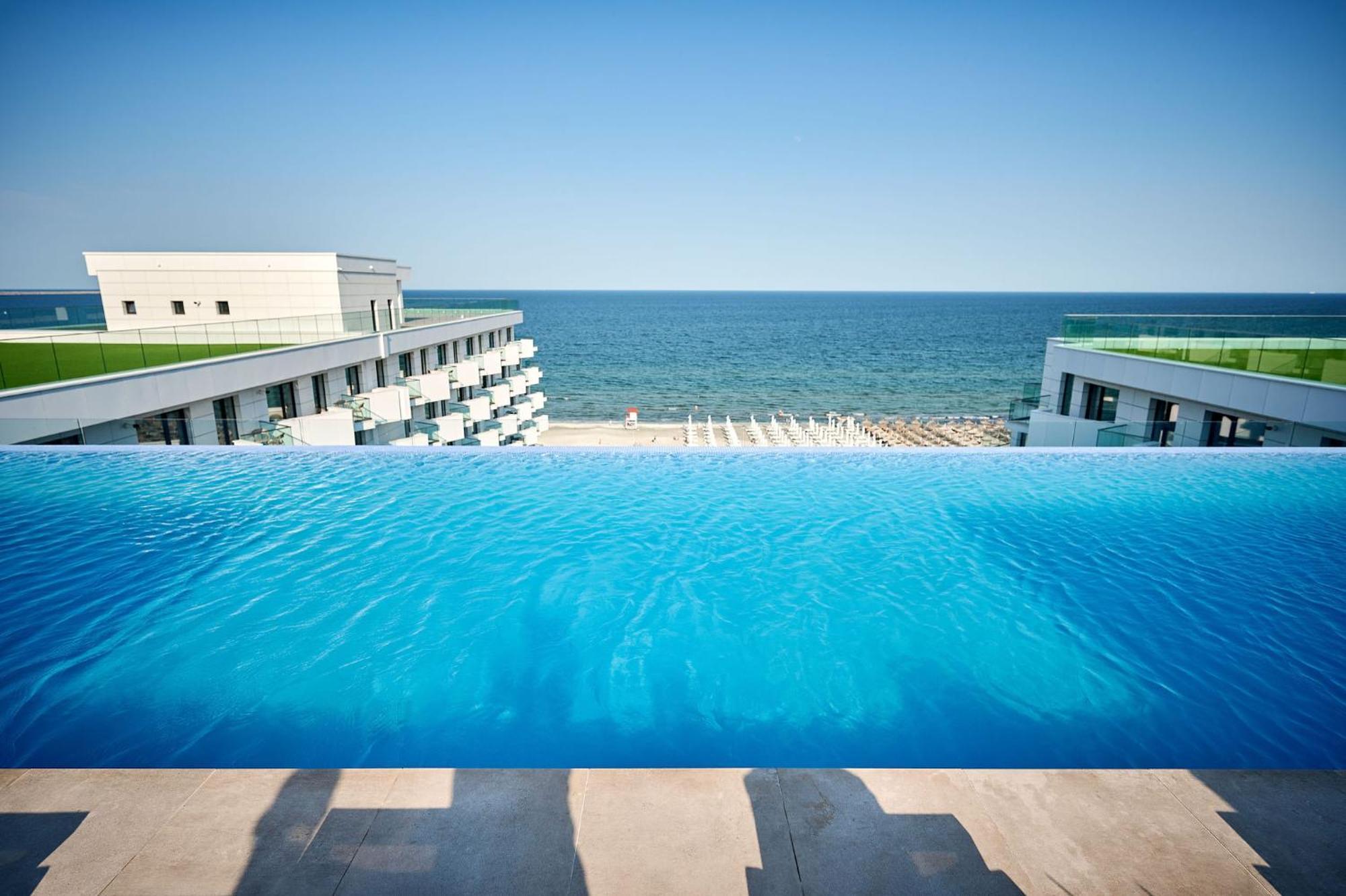 Seaview Luxury Studio In Infinity Beach Resort Мамая Экстерьер фото
